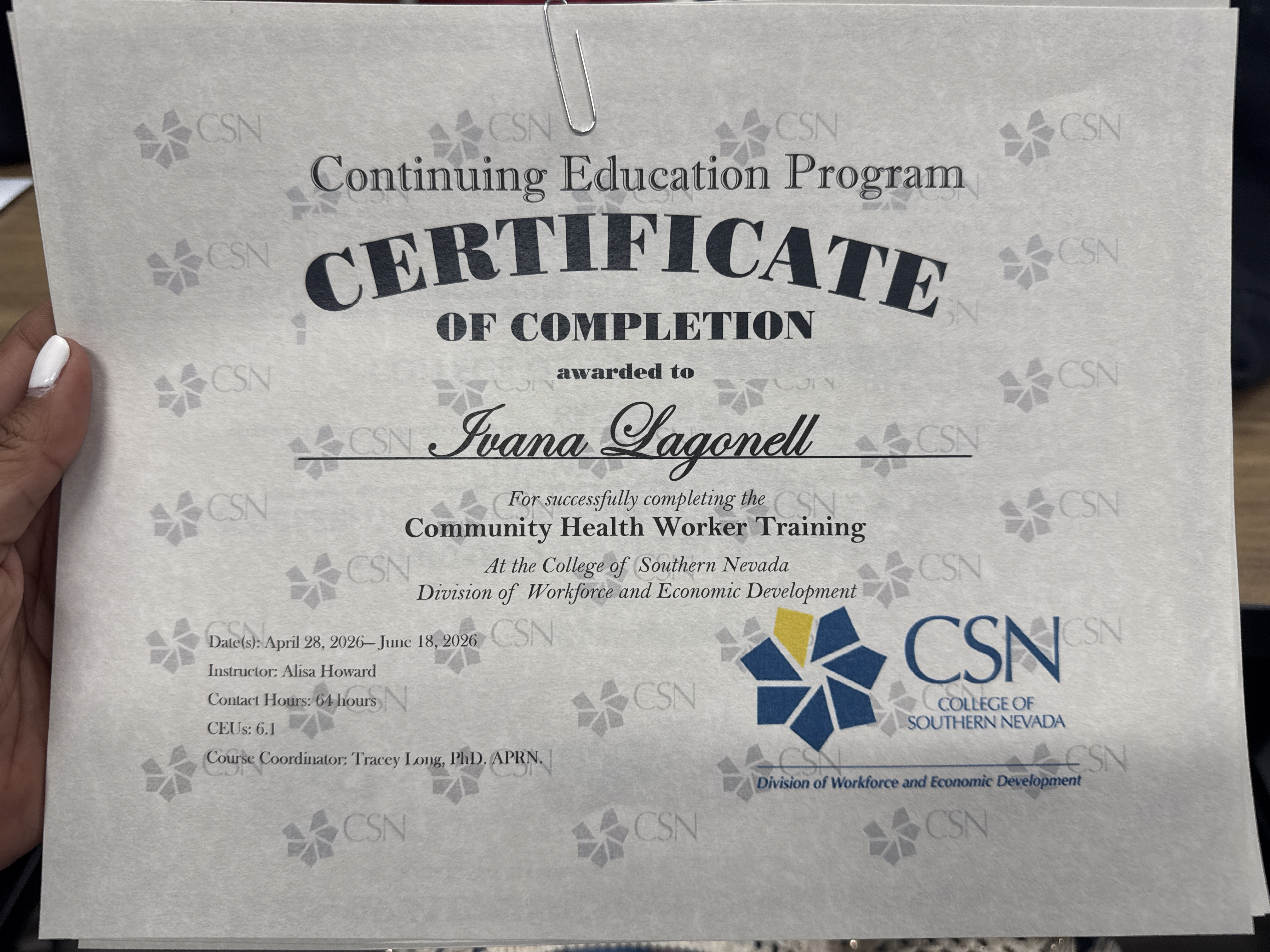 Certificado de finalización del entrenamiento Community Health Worker otorgado a Ivana Lagonell por el College of Southern Nevada
